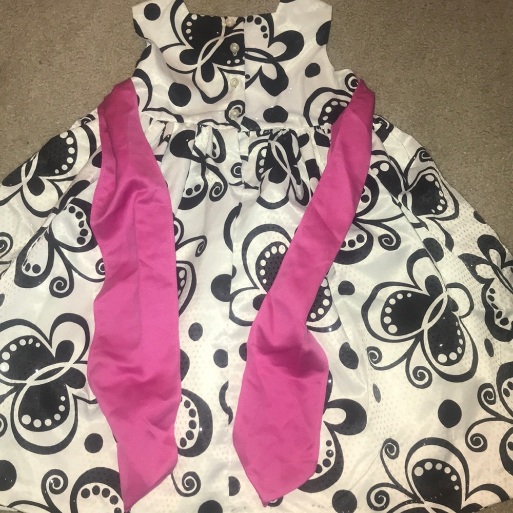 Girls Dress - Picture 3 of 3